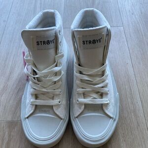 STRAYE Women's White High-Top Sneakers